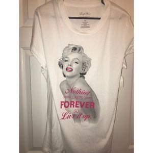 Plus size Marylin Monroe T-shirt